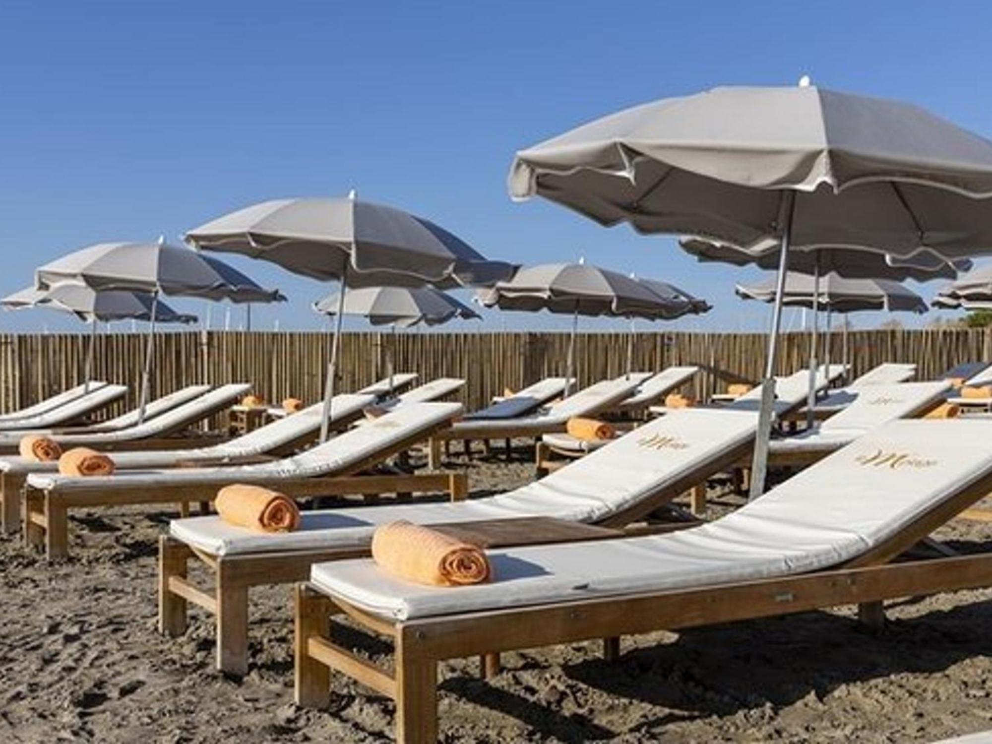 Studio Climatise Double Cabine Avec Piscine Et Parking A 650M De La Plage - Fr-1-307-140 Le Grau-du-Roi Exterior photo