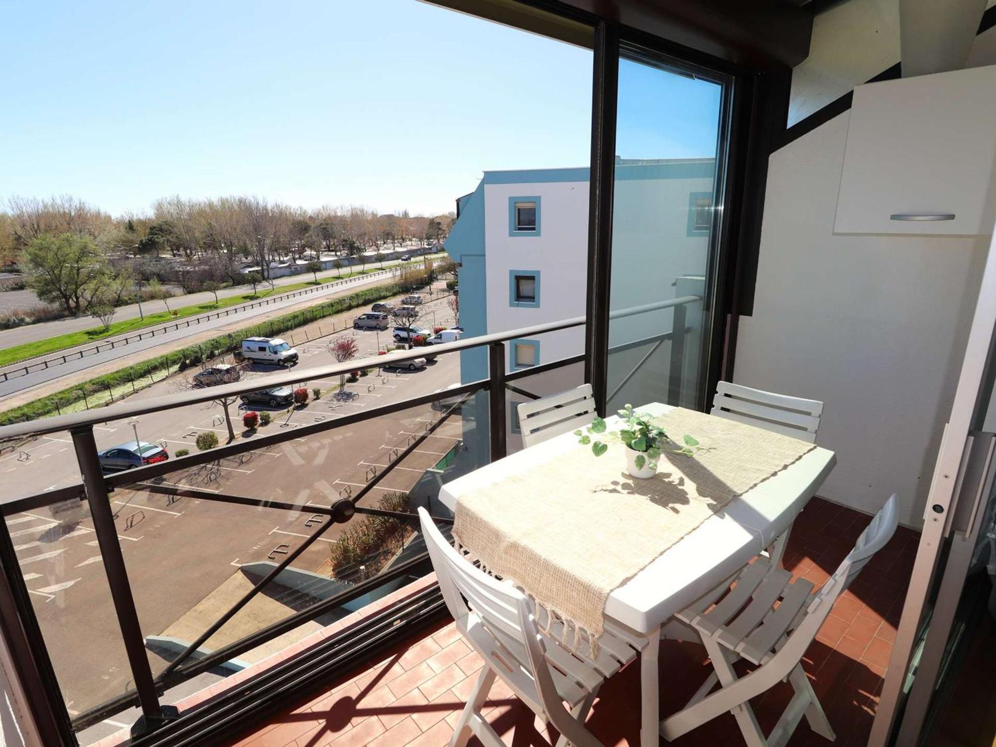 Studio Climatise Double Cabine Avec Piscine Et Parking A 650M De La Plage - Fr-1-307-140 Le Grau-du-Roi Exterior photo